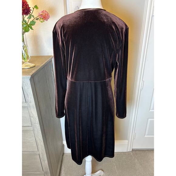K.C. Spencer New York | Brown Velvet Fit and Flare Long Sleeve Dress | 12 - Picture 10 of 13